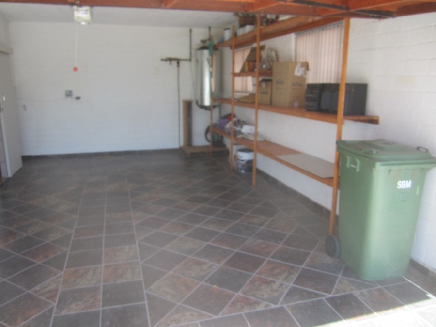 To Let 4 Bedroom Property for Rent in Shelley Point Western Cape